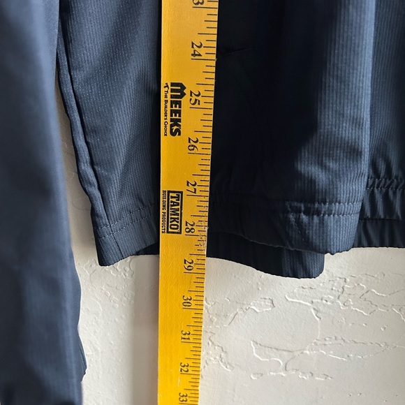 Under Armour NWT Men's woven 1/2 zip pullover windbreaker XL athletic casual - Picture 8 of 8